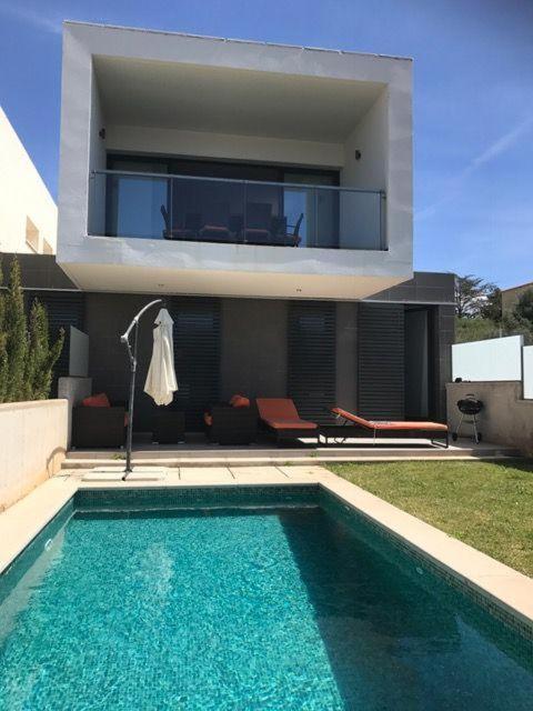 Ferienhaus Luxus-chalet-casas-blancas-cases-blanques-1-casa-a