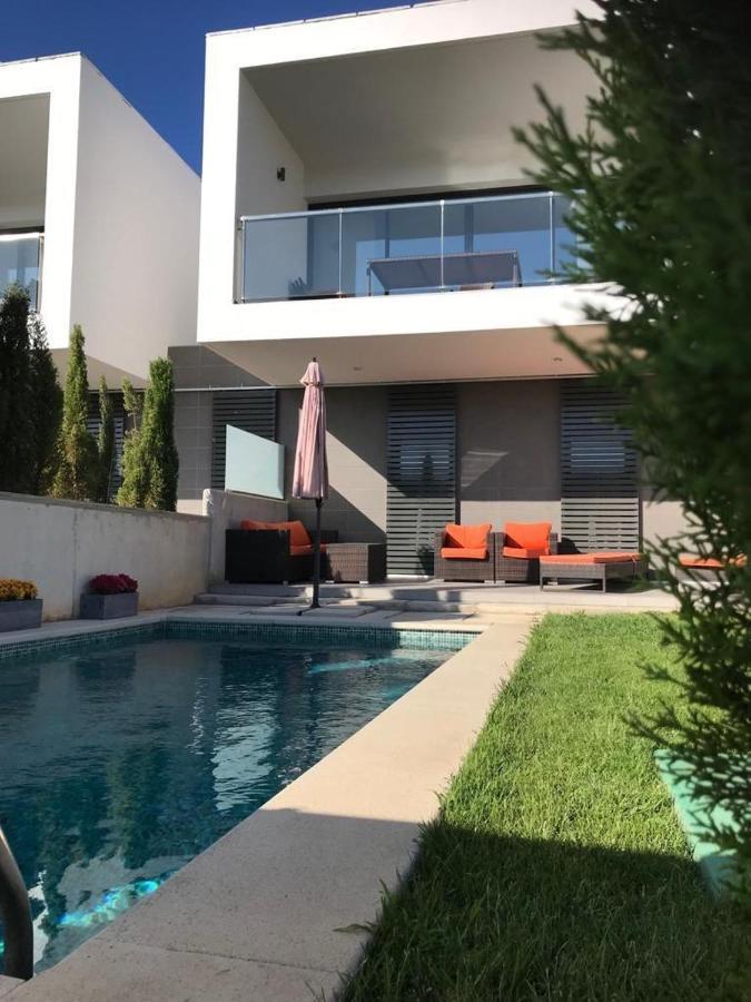Luxus-chalet-casas-blancas-cases-blanques-1-casa-a *