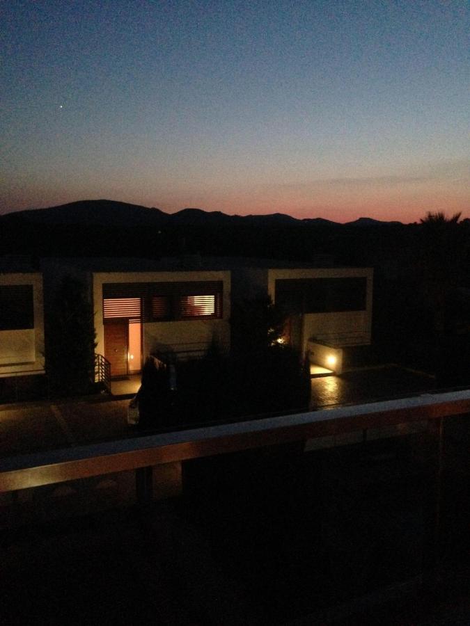 Ferienhaus Luxus-chalet-casas-blancas-cases-blanques-1-casa-a